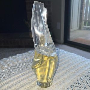 Donna Karan Cashmere Mist Perfume